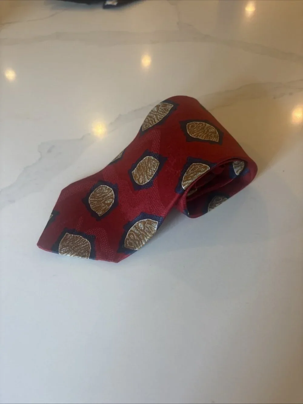 Vintage yApre For Tom James Red Medallion Silk Tie Made In USA Necktie